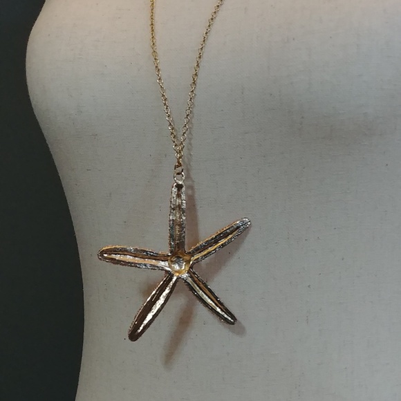 ALDO Starfish 3D Pendant Necklace on Gold Toned Chain Beach Summer Vibes - Picture 3 of 5
